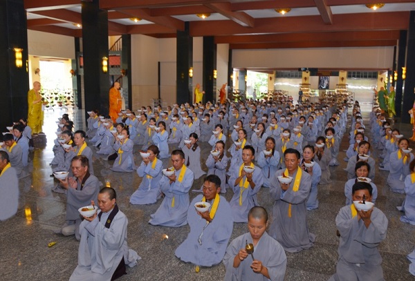 đạo tràng pháp hoa chùa huệ nghiêm