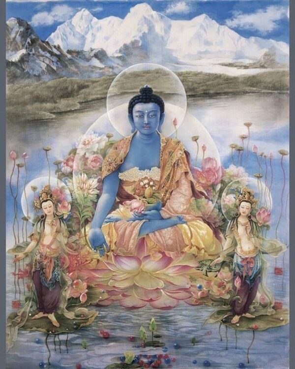 Dược Sư Lưu Ly Quang Phật là vị Phật thông suốt tất cả Y dược của thế gian