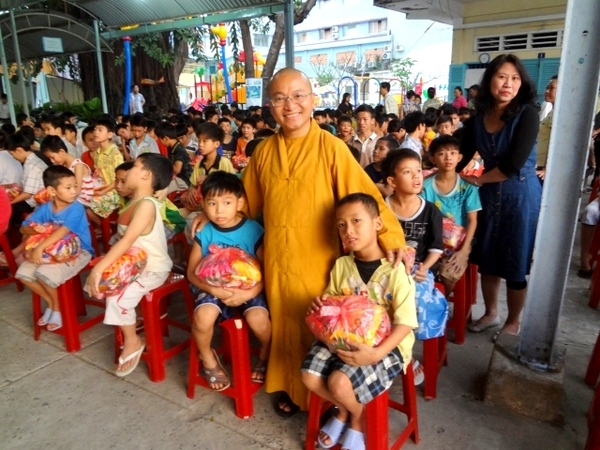 anh tu thien tre em 