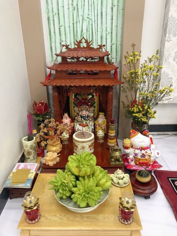 Hình ảnh bàn thờ gia tiên Tết Việt